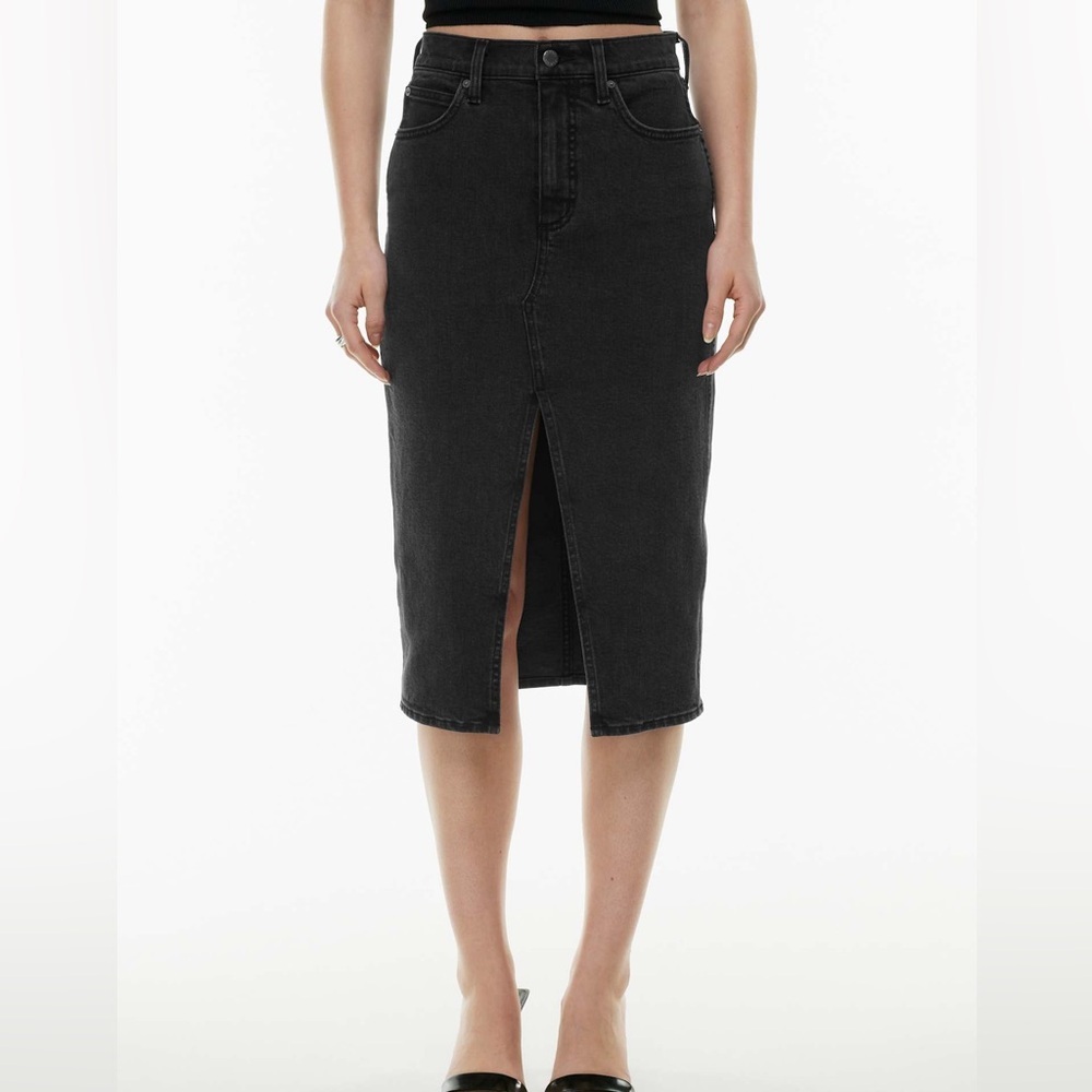 Denim Forum The ‘90s Halle Skirt